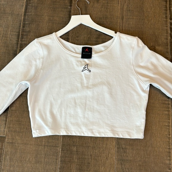 NIKE JORDAN
White Flight Long Sleeve T- SIZE L. - Picture 10 of 17
